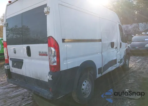 2019 Ram Promaster 1500 High Roof 136 Wb z USA, uszkodzony, nr VIN 3C6TRVBG4KE538888